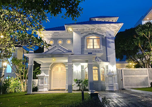 Villa Tropical Sentul By Villapedia